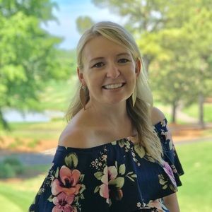 Meet your Posher, Caitlin